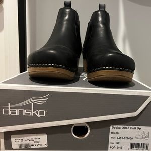 Dansko Becka Women's Boots, Black Oiled Pull Up